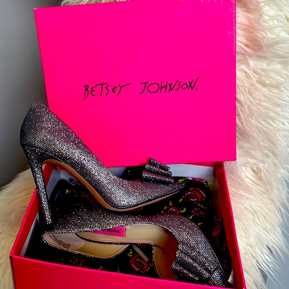 7 1/2 brand, new Betsey Johnson wedding heels